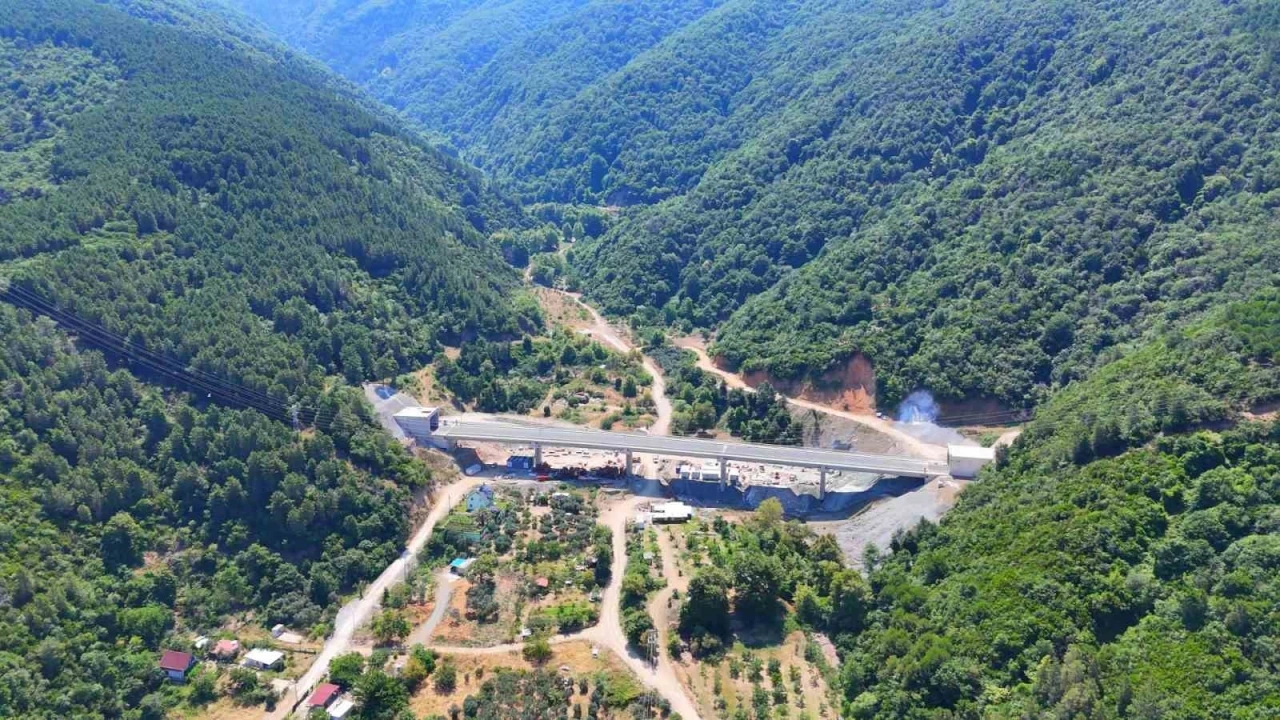 Yalova-Armutlu yolu tamamlanıyor
