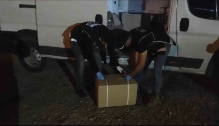 Yalova&rsquo;da 335 bin 300 adet sentetik ecza hap ele ge&ccedil;irildi
