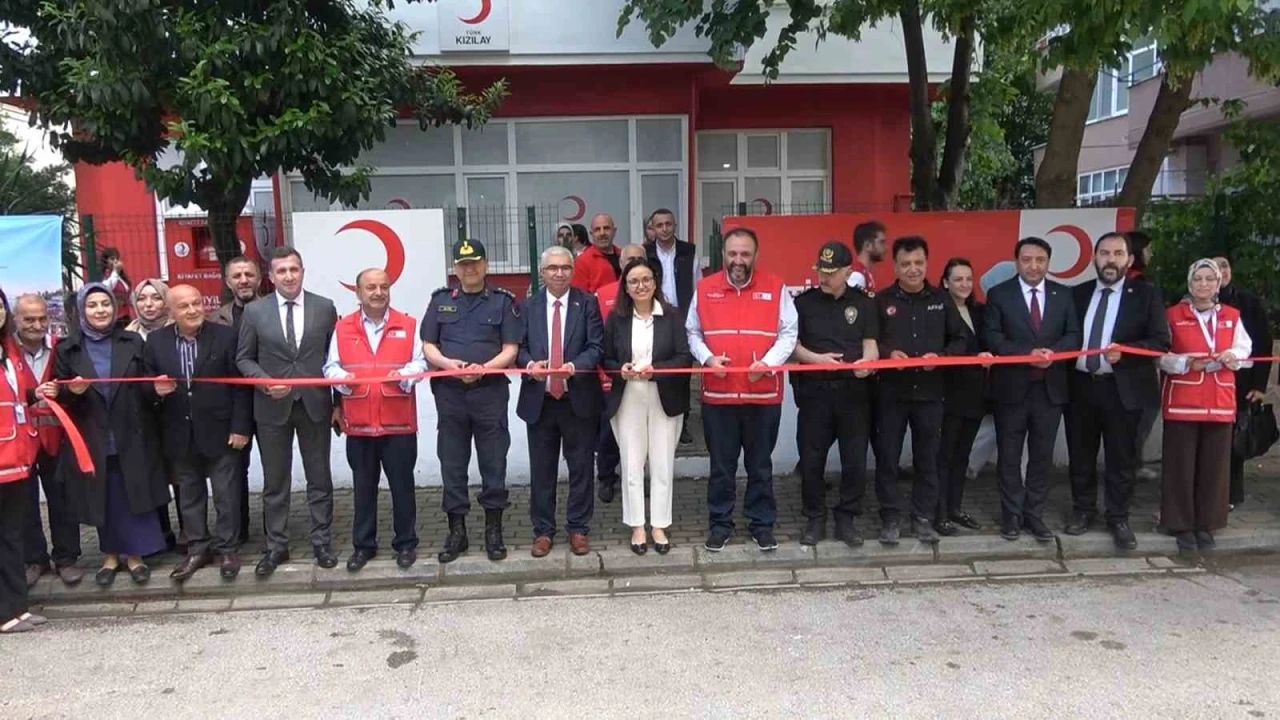 Yalova’da Kızılay Butik açıldı
