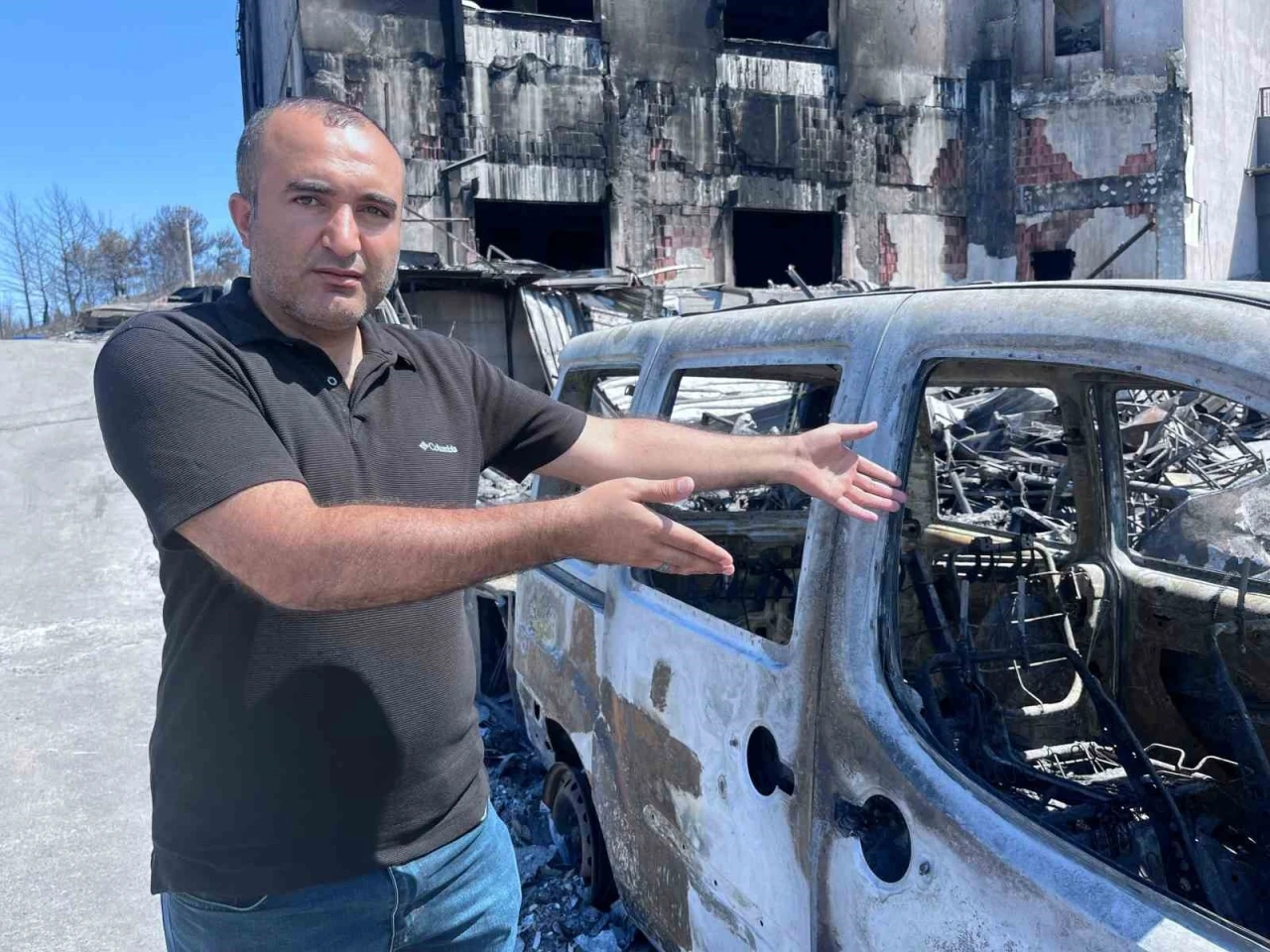 Yangından etkilenen Otokent, enkaz halde yardım bekliyor
