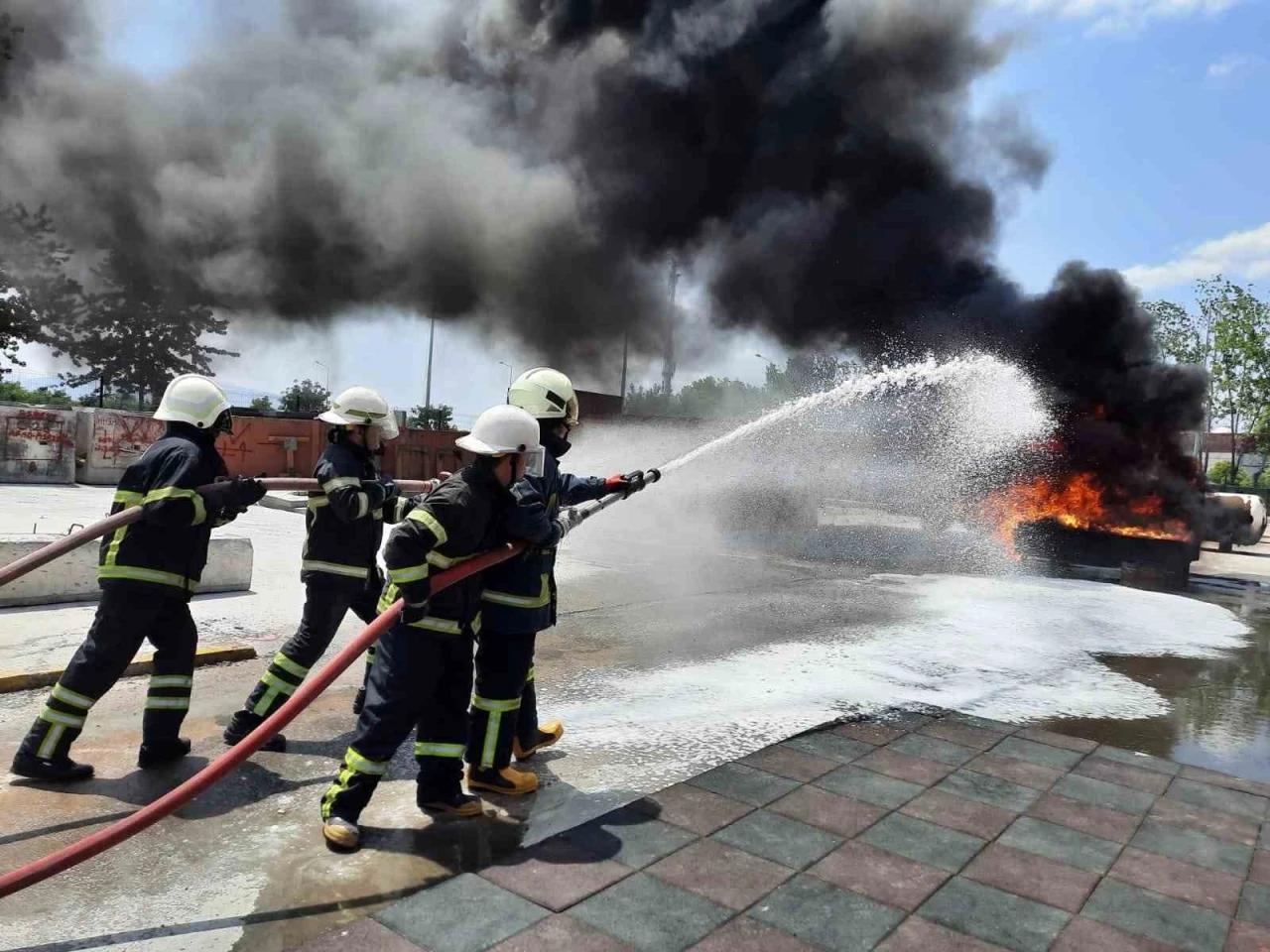 Yangınlara müdahale ekibi büyüyor
