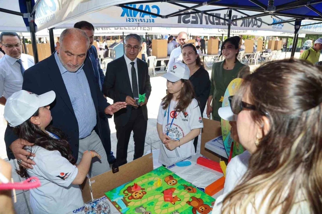 Yapay zeka araçları, Canik’te görücüye çıktı
