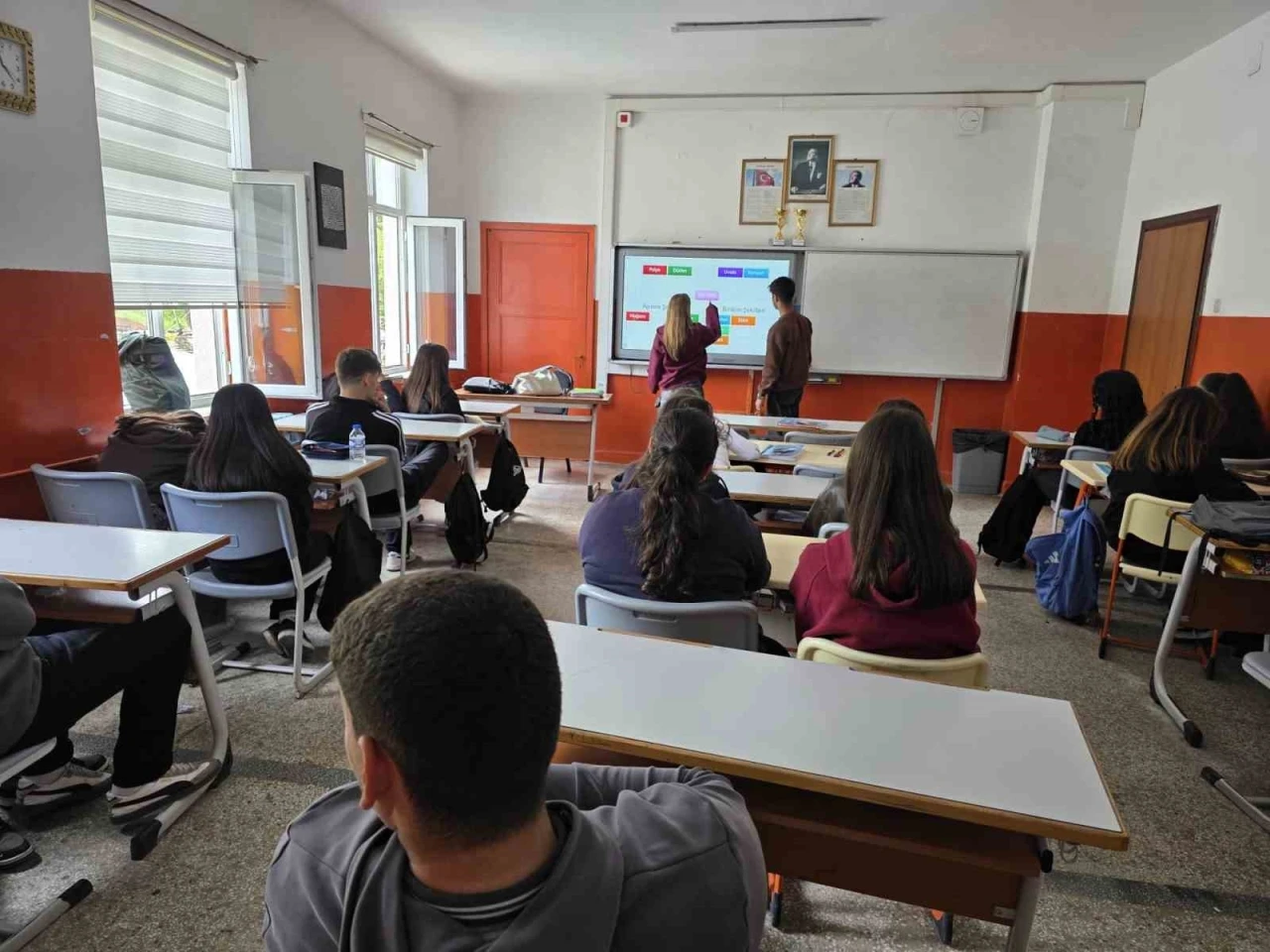 Yapay zekayla &ouml;ğrenip &uuml;rettiler
