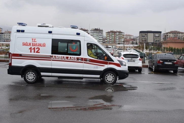 Yaralı olarak gittiği hastaneden kaçtı
