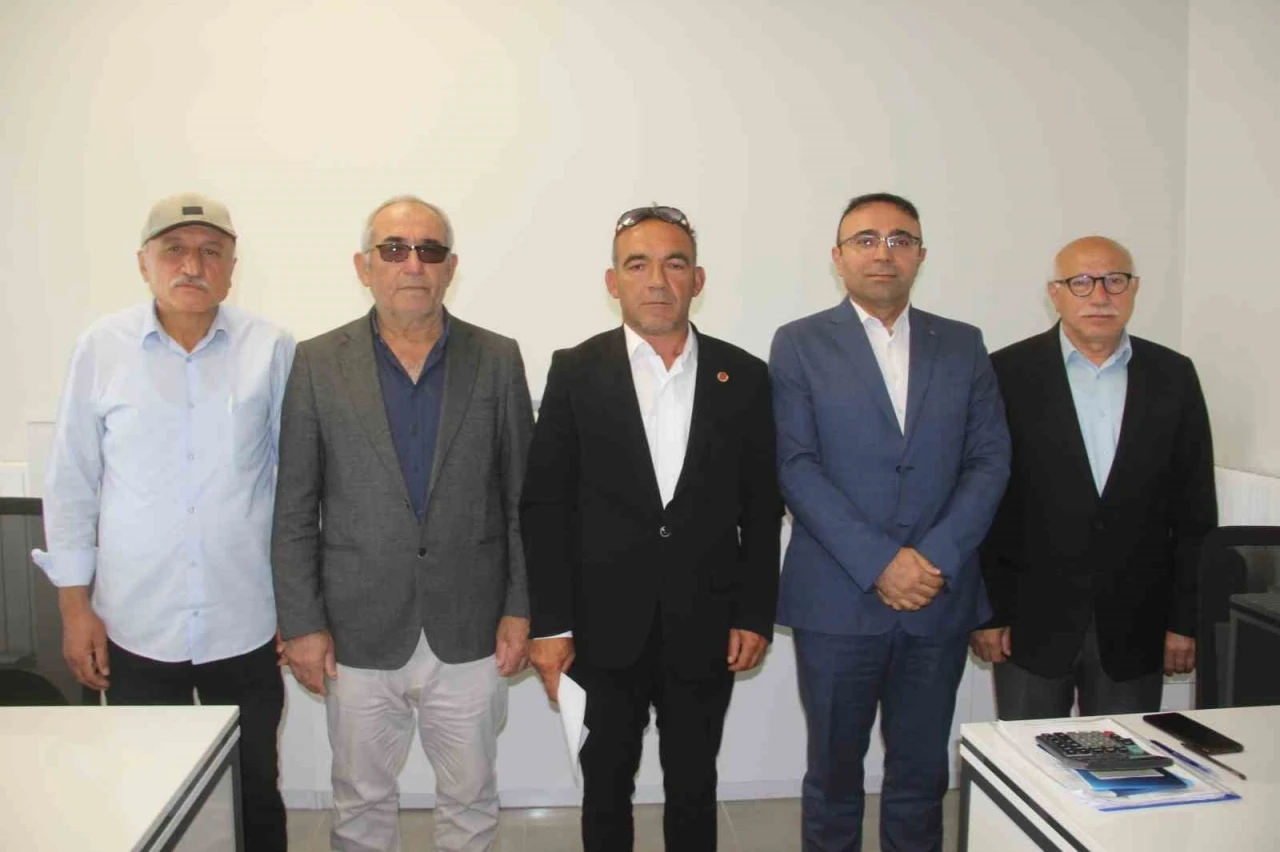 Yarım asırlık su hattı için köylülerden 500 bin TL destek
