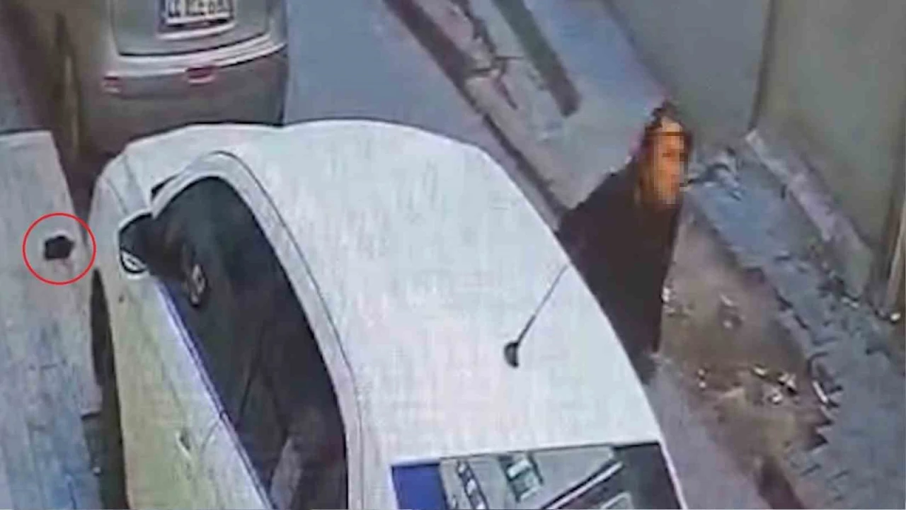 Yaşlı kadının unuttuğu yüzbinlerce liralık altın kesesi yüz tanıma sistemiyle bulundu
