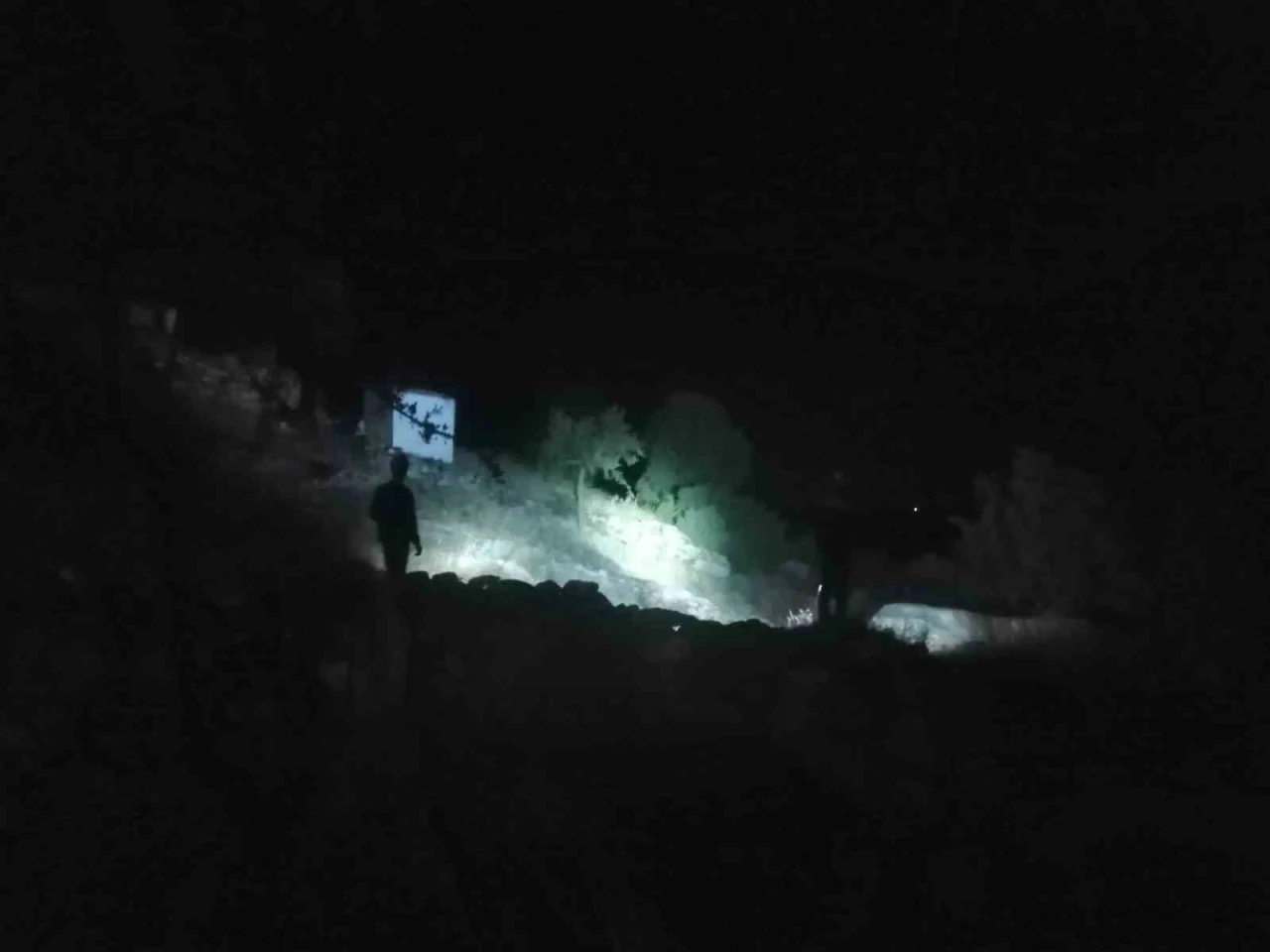 Yatağan&rsquo;da kaybolan yaşlı kadın her yerde aranıyor
