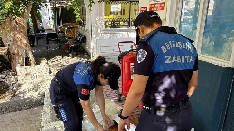 YATAĞAN'DA BELİRSİZ MENŞELİ ETLERE EL KONULDU