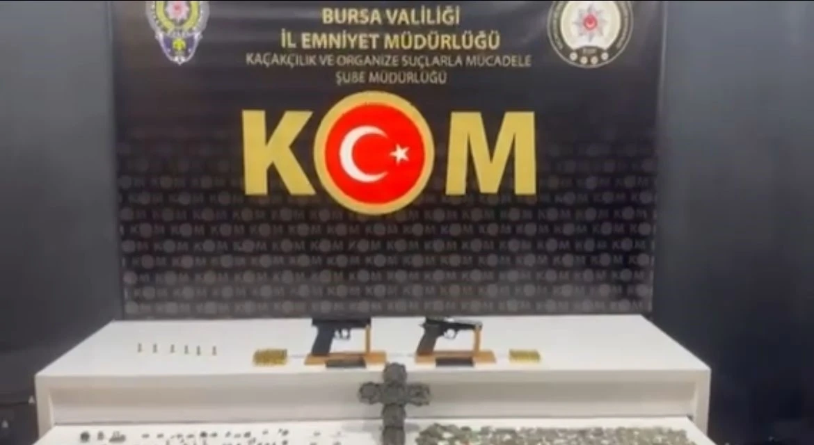 Yatak odasından Bizans ve Osmanlı dönemine ait hazine çıktı