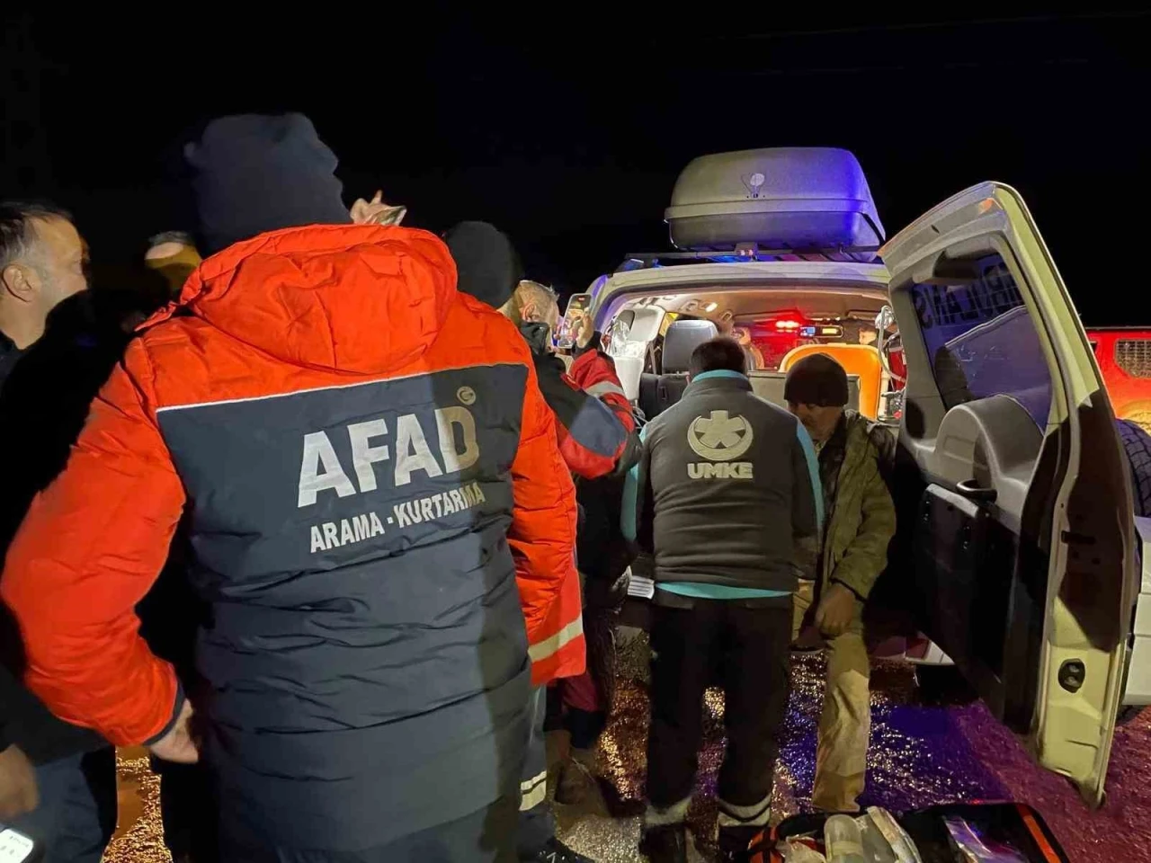 Yaylada kaybolduktan saatler sonra bulunmuşlardı: O anlar cep telefonu kamerasına yansıdı
