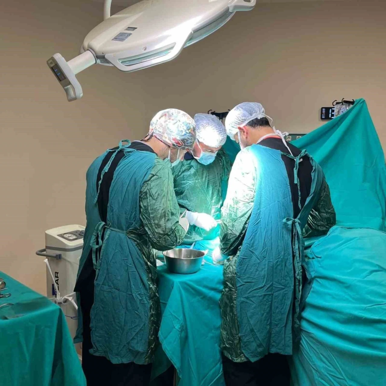 Yayladağı Devlet Hastanesi&rsquo;nde ortopedi ameliyatları yapılmaya başlandı
