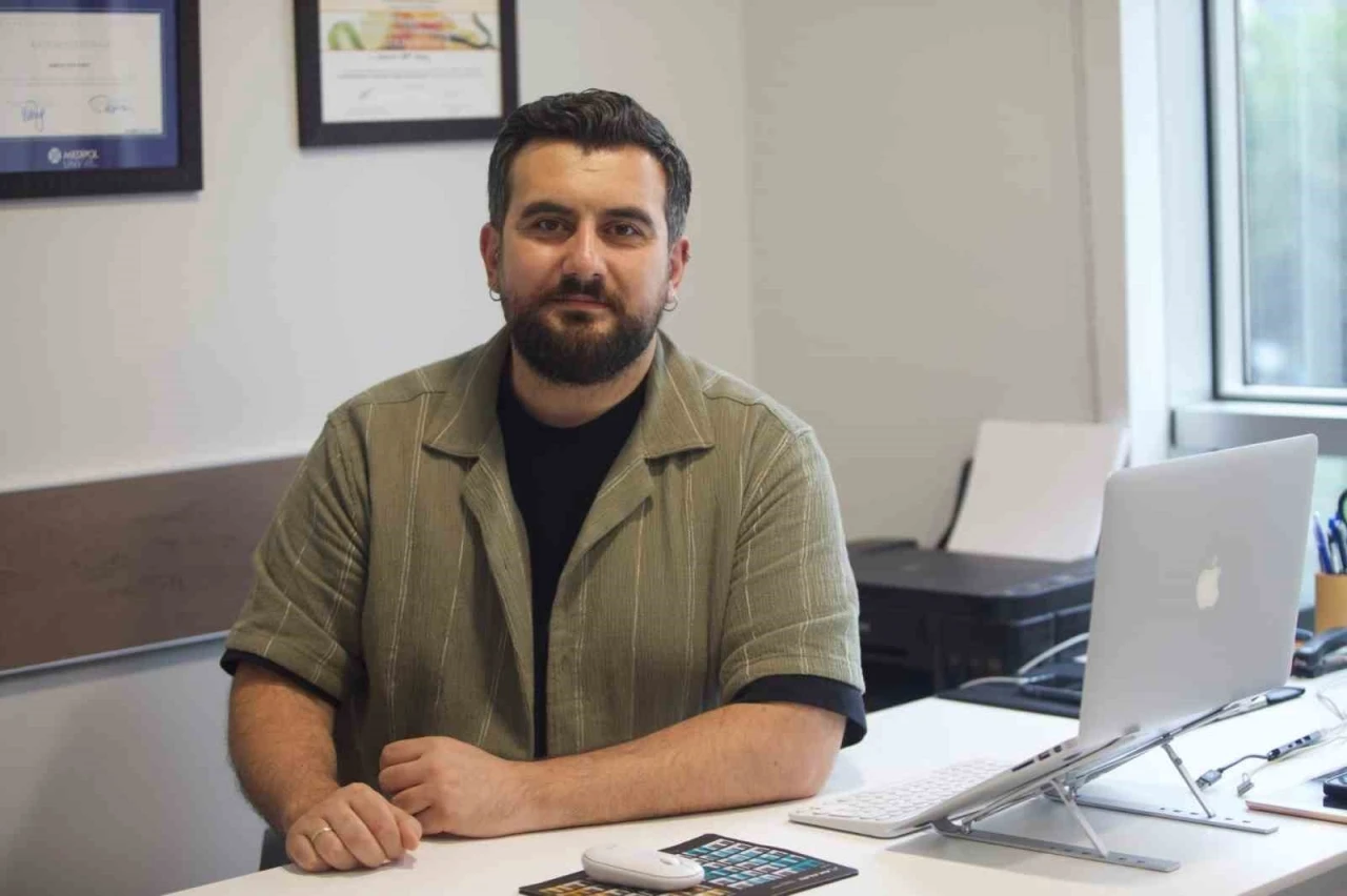 Yaz aylarında böbrek hastaları için en büyük tehdit: Hatalı beslenme ve fazla sıvı tüketimi
