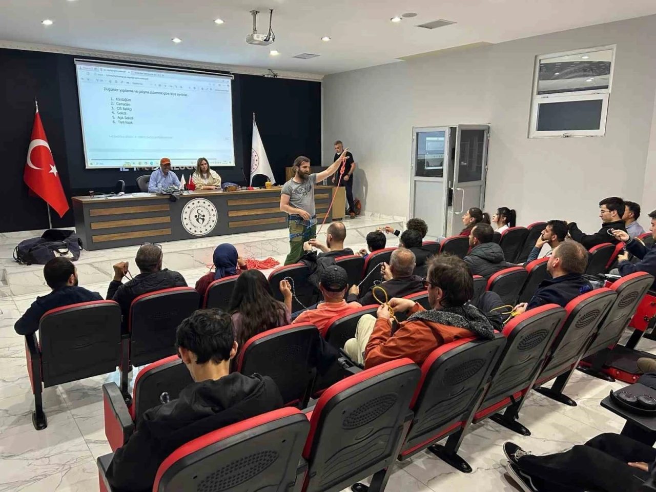 Yaz Dağcılık Eğitimi Kayseri’de tamamlandı
