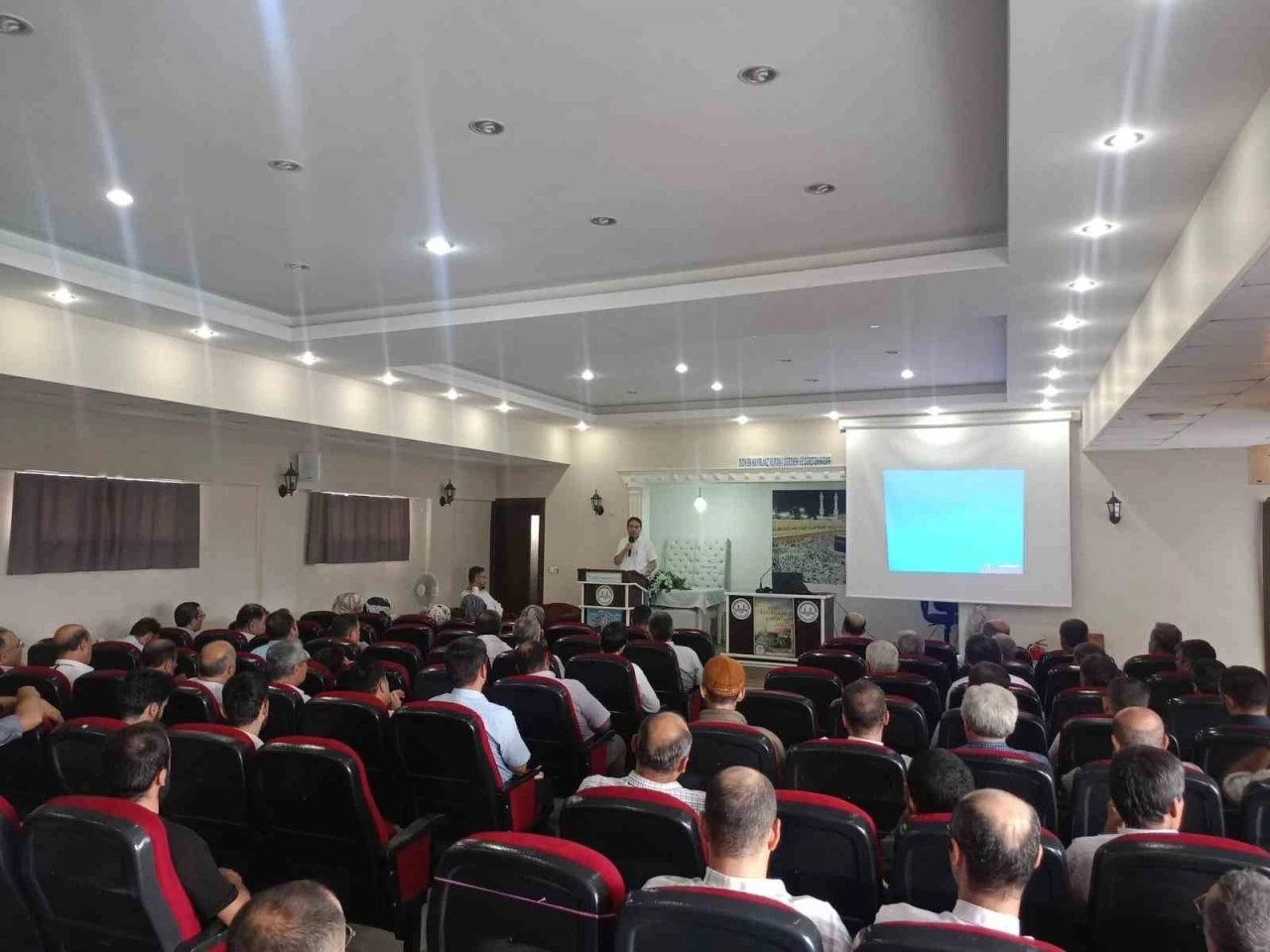 Yaz Kur&rsquo;an Kursları &ouml;ncesi din g&ouml;revlileri bir araya geldi
