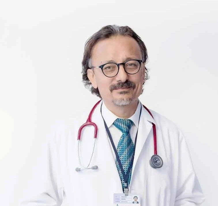 Yaz sıcakları kronik hastaları tehdit ediyor
