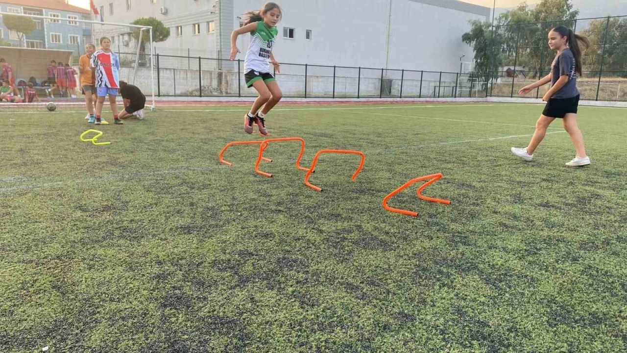 Yaz Spor Okulları ile gençler spor dolu bir yaz geçiriyor
