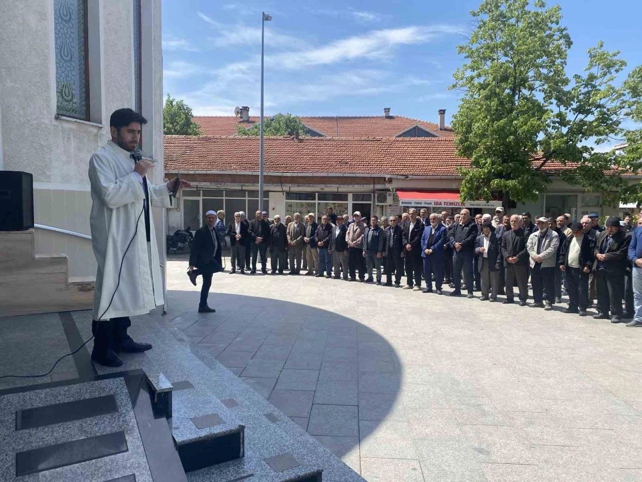 Yenice’de cuma namazı sonrası yağmur duası
