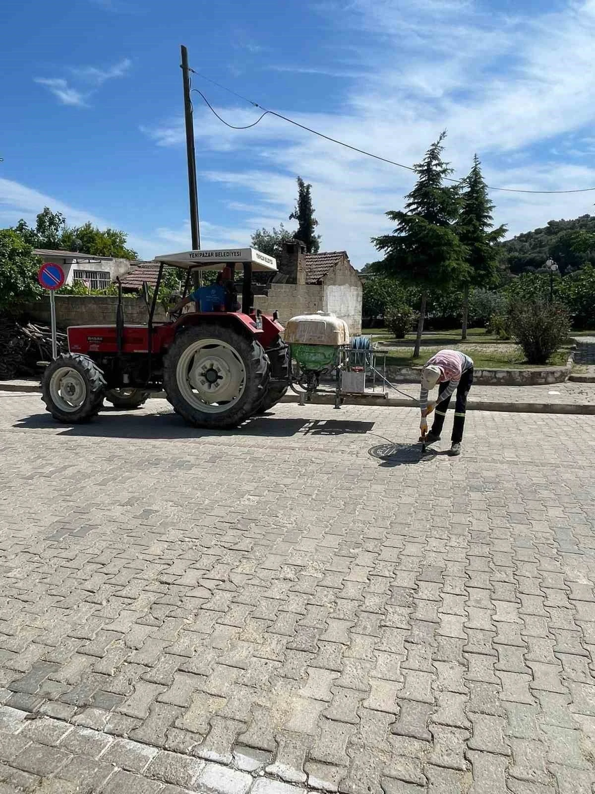 Yenipazar’da haşerelere karşı ortak mücadele
