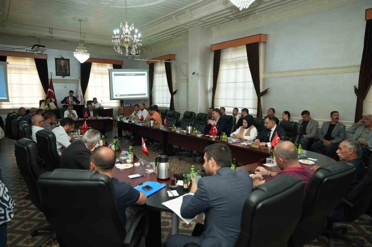 Yenişehir Belediyesi meclisinde şok karar
