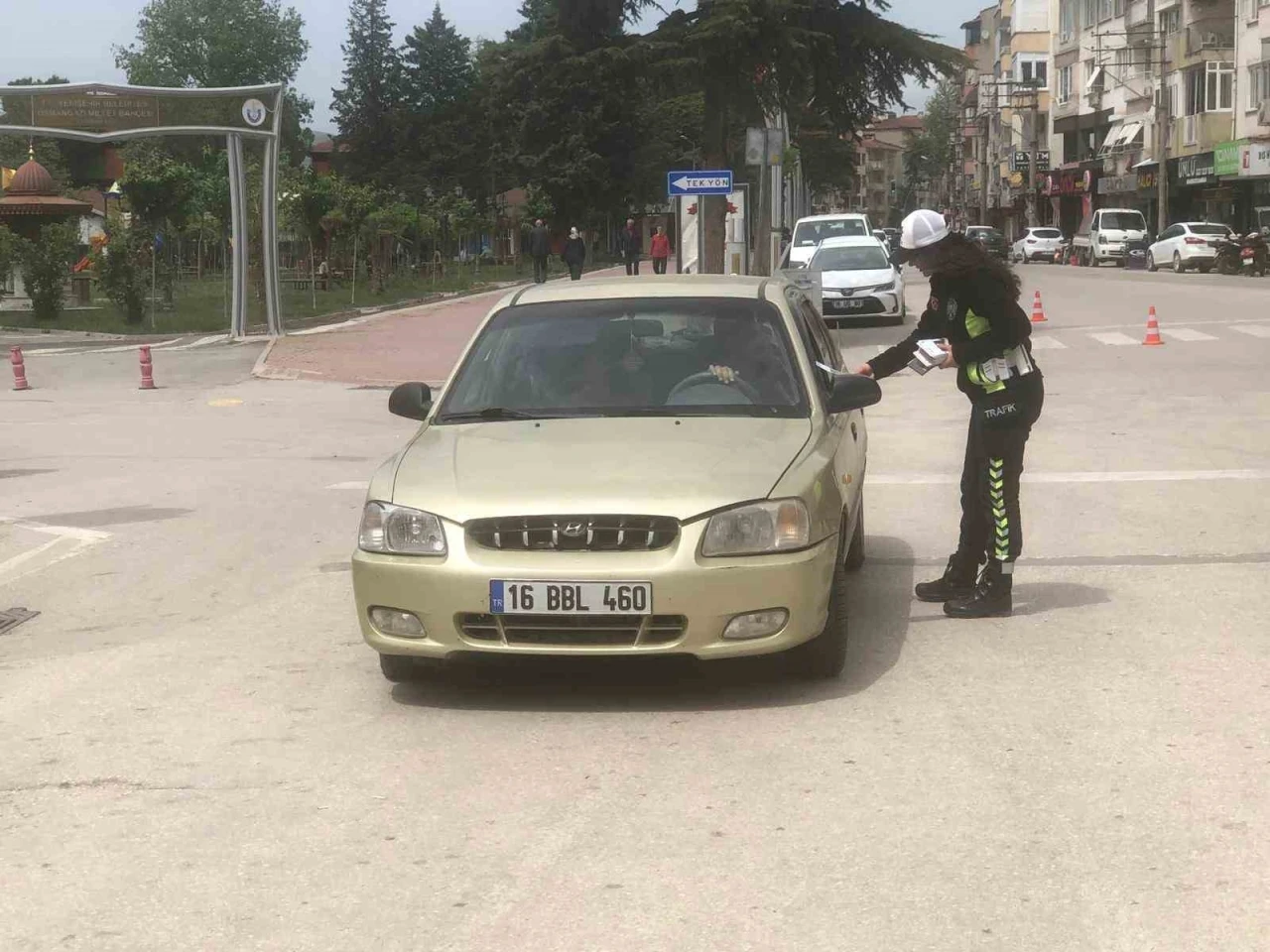 Yenişehir’de Trafik Haftası etkinliği: Emniyet ve Jandarma’dan ortak bilinçlendirme çalışması
