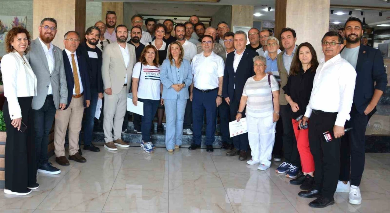 Yerel medyanın geleceği Denizli&rsquo;de masaya yatırıldı

