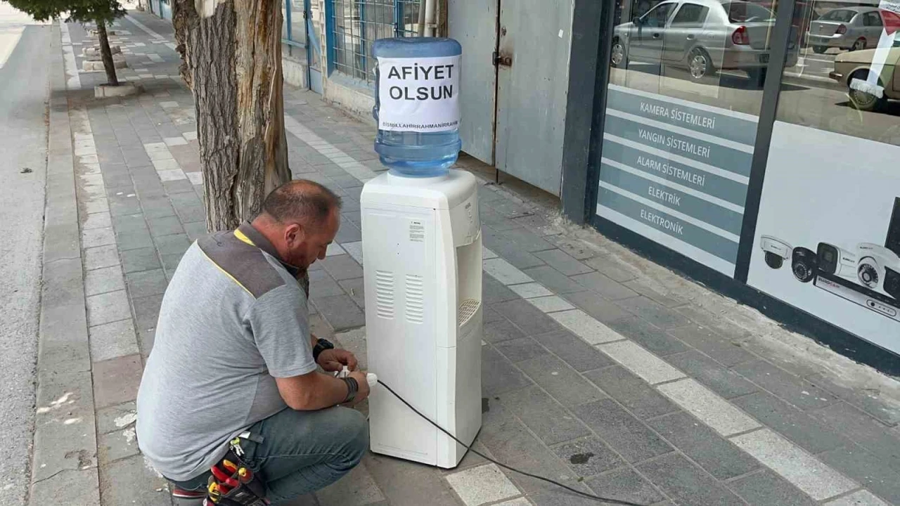Yerköy’de esnaftan serinleten iyilik
