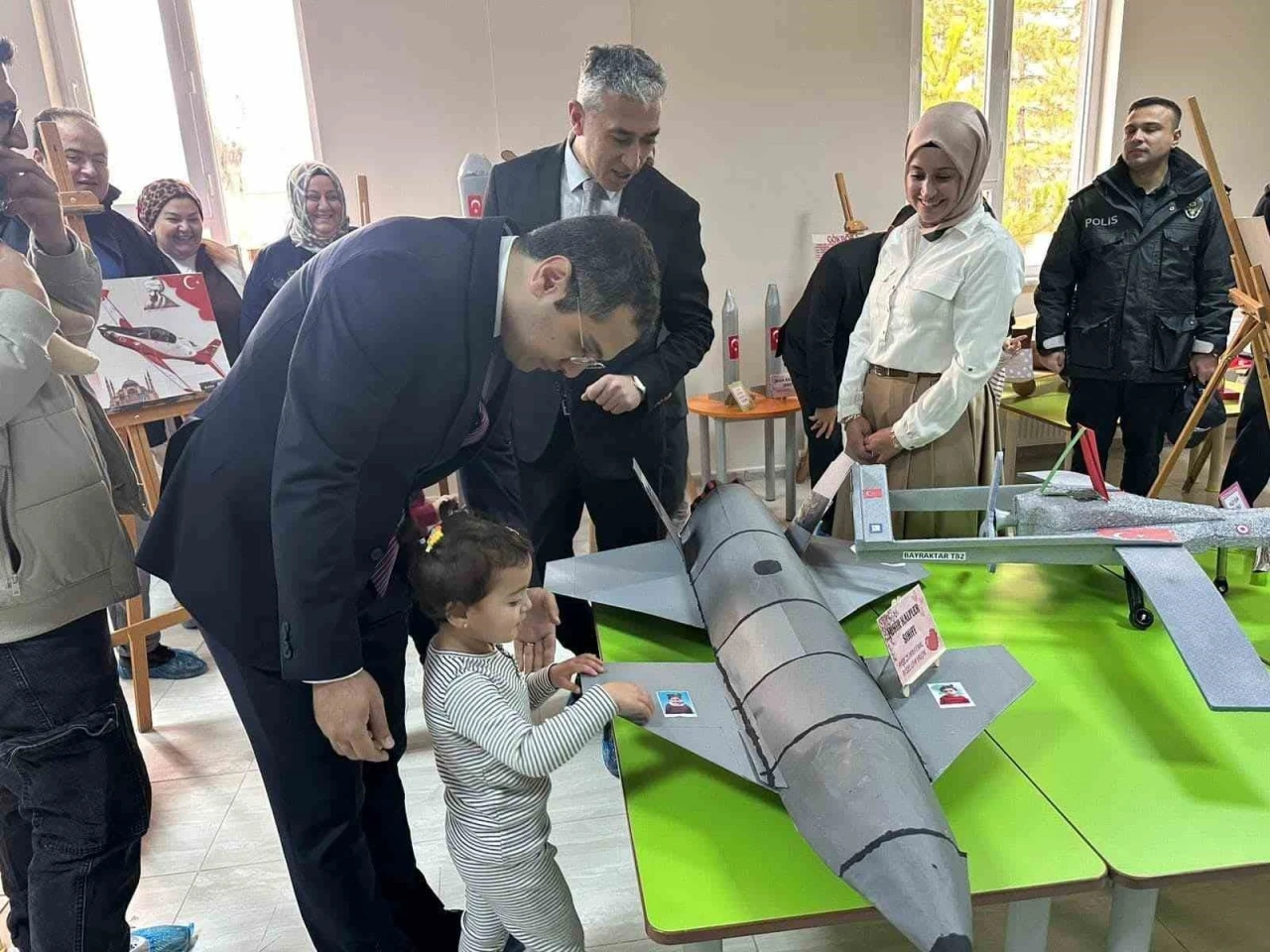 Yerli Malı Haftasında yerli savunma sanayi &uuml;r&uuml;nlerinin maketlerini sergilediler
