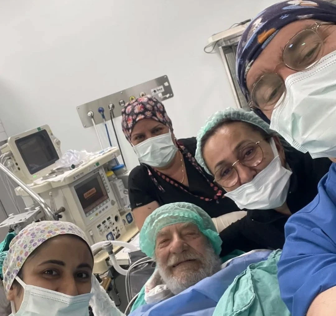 Yeşilçam’ın usta oyuncusu Ahmet Mekin’in kalça ameliyatı başarıyla gerçekleştirildi
