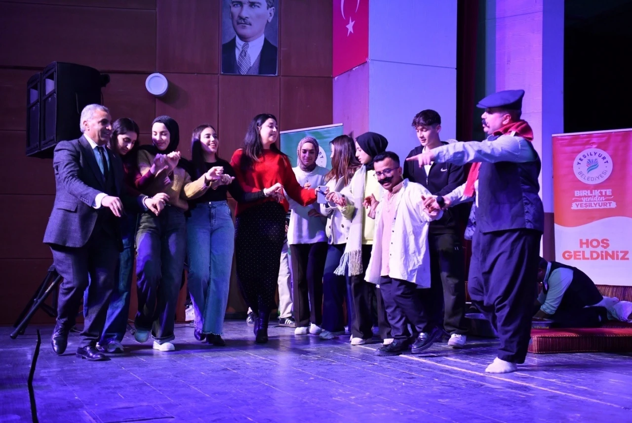 &rsquo;Yeşilyurt Eyvan Geceleri&rsquo; keyifli ve coşkulu ge&ccedil;ti
