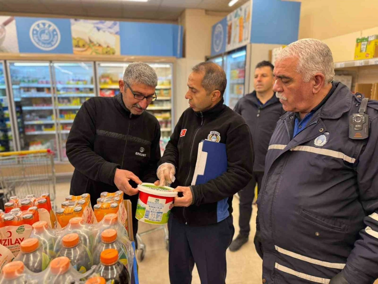 Yeşilyurt&rsquo;ta yılbaşı &ouml;ncesi denetimler arttı
