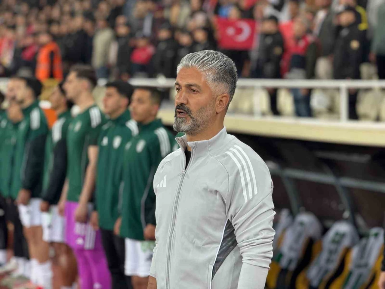 Yeşilyurtspor Teknik Direkt&ouml;r&uuml; Yıldırım, sahaya &ccedil;ıkamayacak
