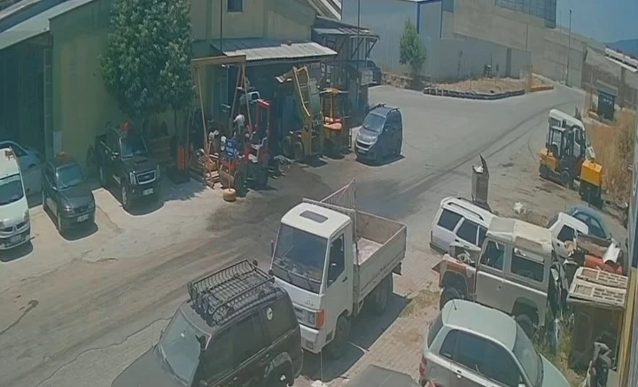 Yıkama makinesini kullanırken elektrik akımına kapılan şahıs hayatını kaybetti
