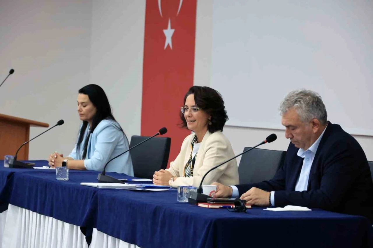 Yıkılan Mustafa Muğlalı işhanındaki hak sahiplerine arsa tahsisi yapıldı
