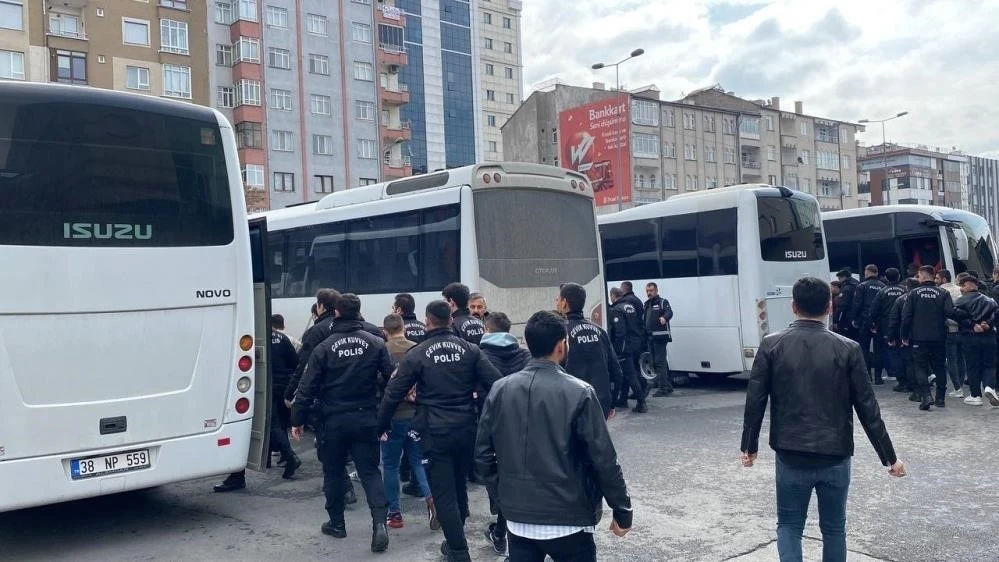 ‘Yılanlar Grubu’na 5 tahliye
