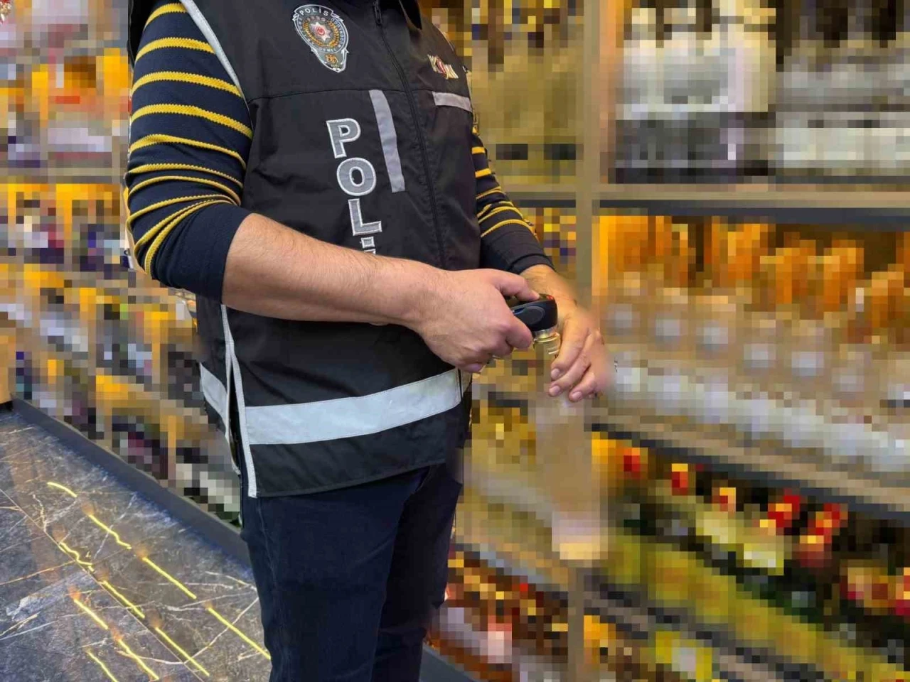 Yılbaşı &ouml;ncesi alkoll&uuml; i&ccedil;ecek satış noktalarına sıkı denetim
