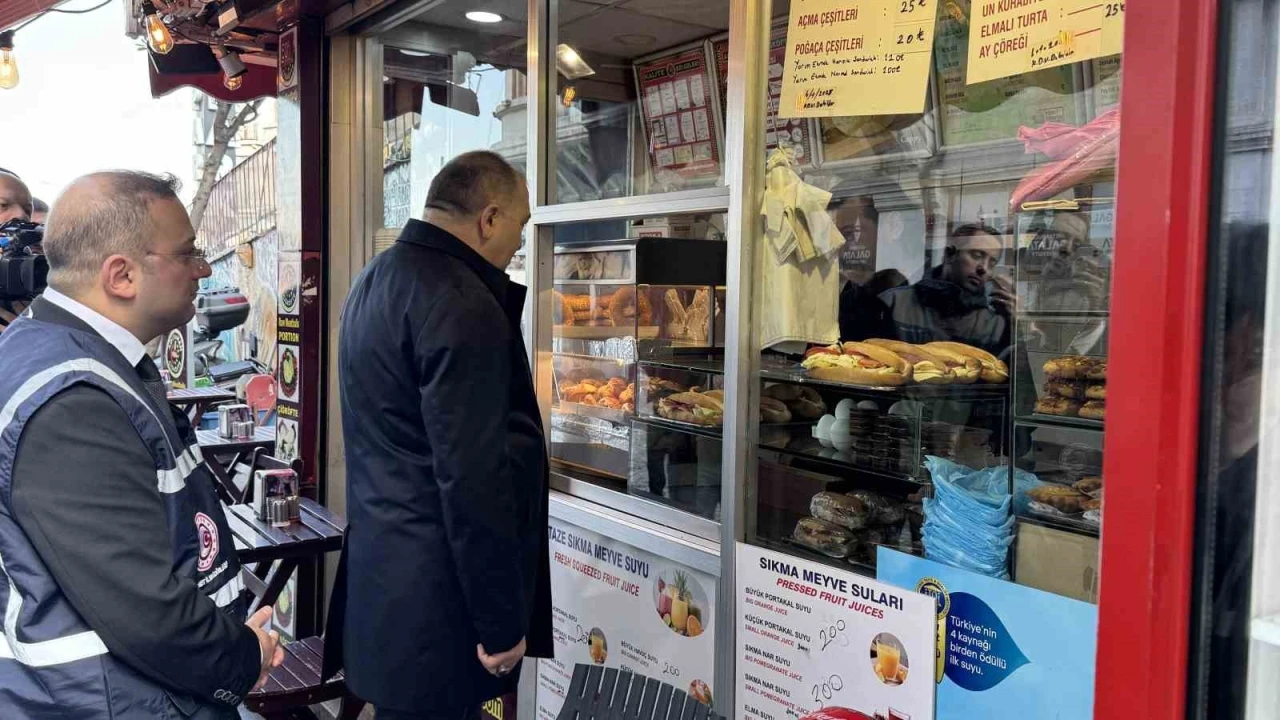 Yılbaşı &ouml;ncesi İstanbul Caddesi&rsquo;nde restoran ve kafelere "fahiş fiyat" denetimi
