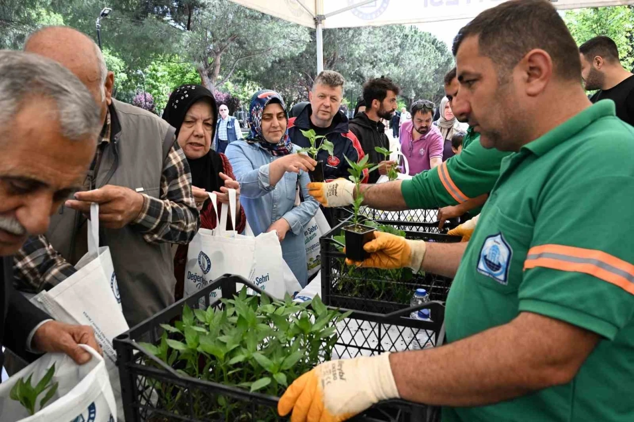 Yıldırım Belediyesi’nden 50 bin fide
