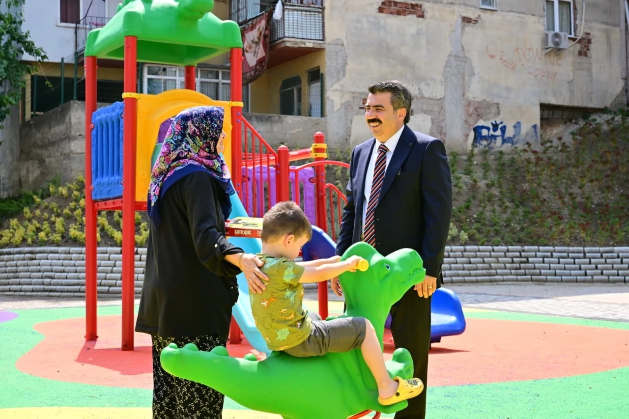 Yıldırım&rsquo;da parklara yaz bakımı
