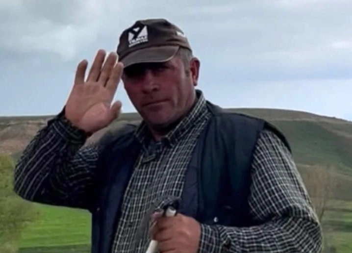 Yıldırım isabet eden &ccedil;oban &ouml;ld&uuml;
