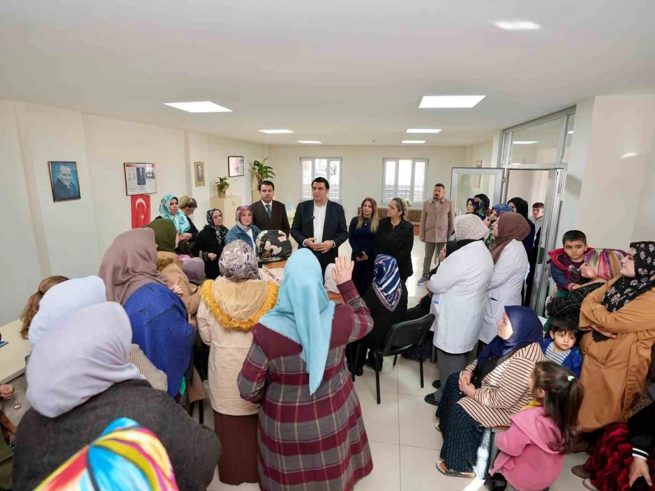 Yılmaz: "Kadınların olduğu yerde d&uuml;zen, &uuml;retim ve umut vardır"
