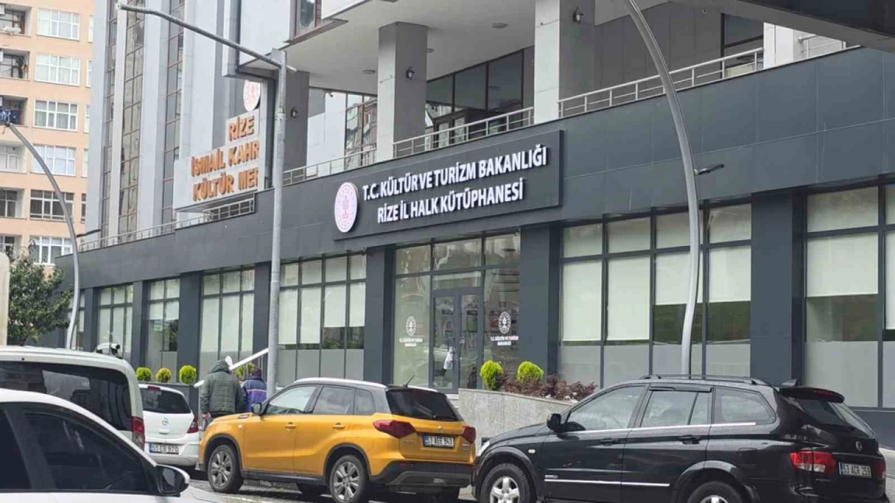 YKS adayları resmi tatilde k&uuml;t&uuml;phane mağduriyeti yaşadı
