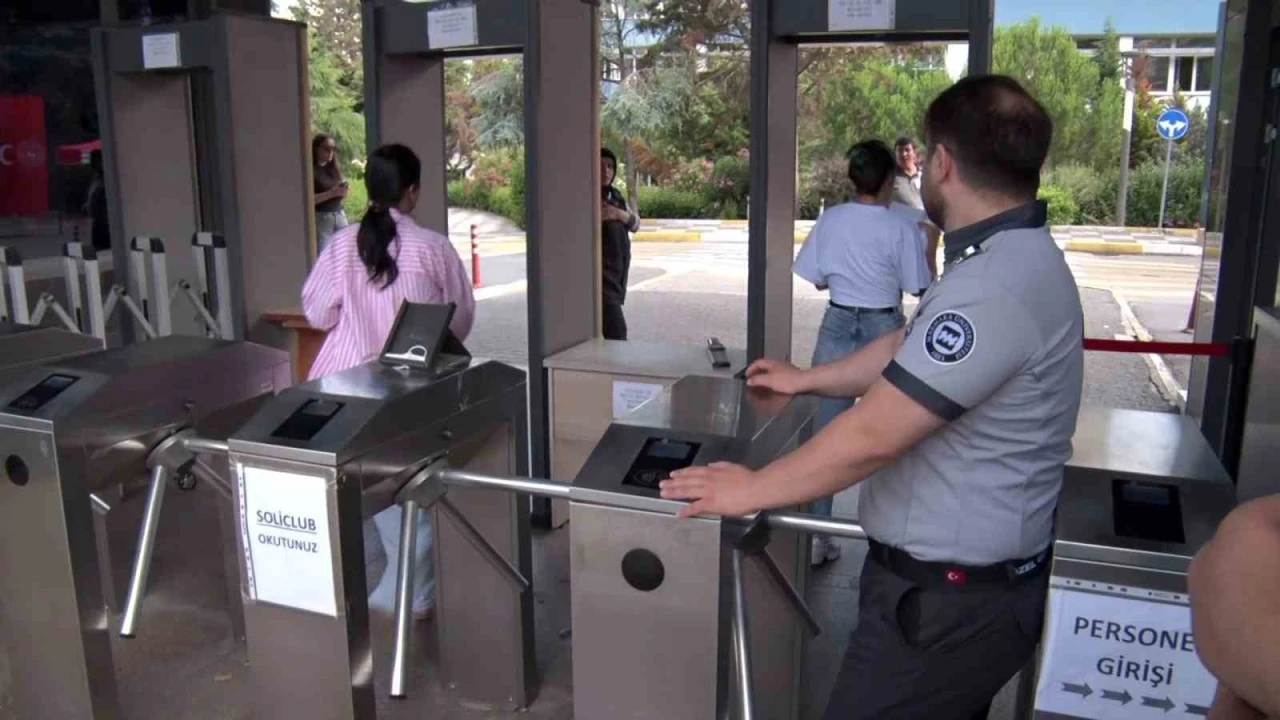 YKS&rsquo;ye ge&ccedil; kalan adaylar panik yaşadı
