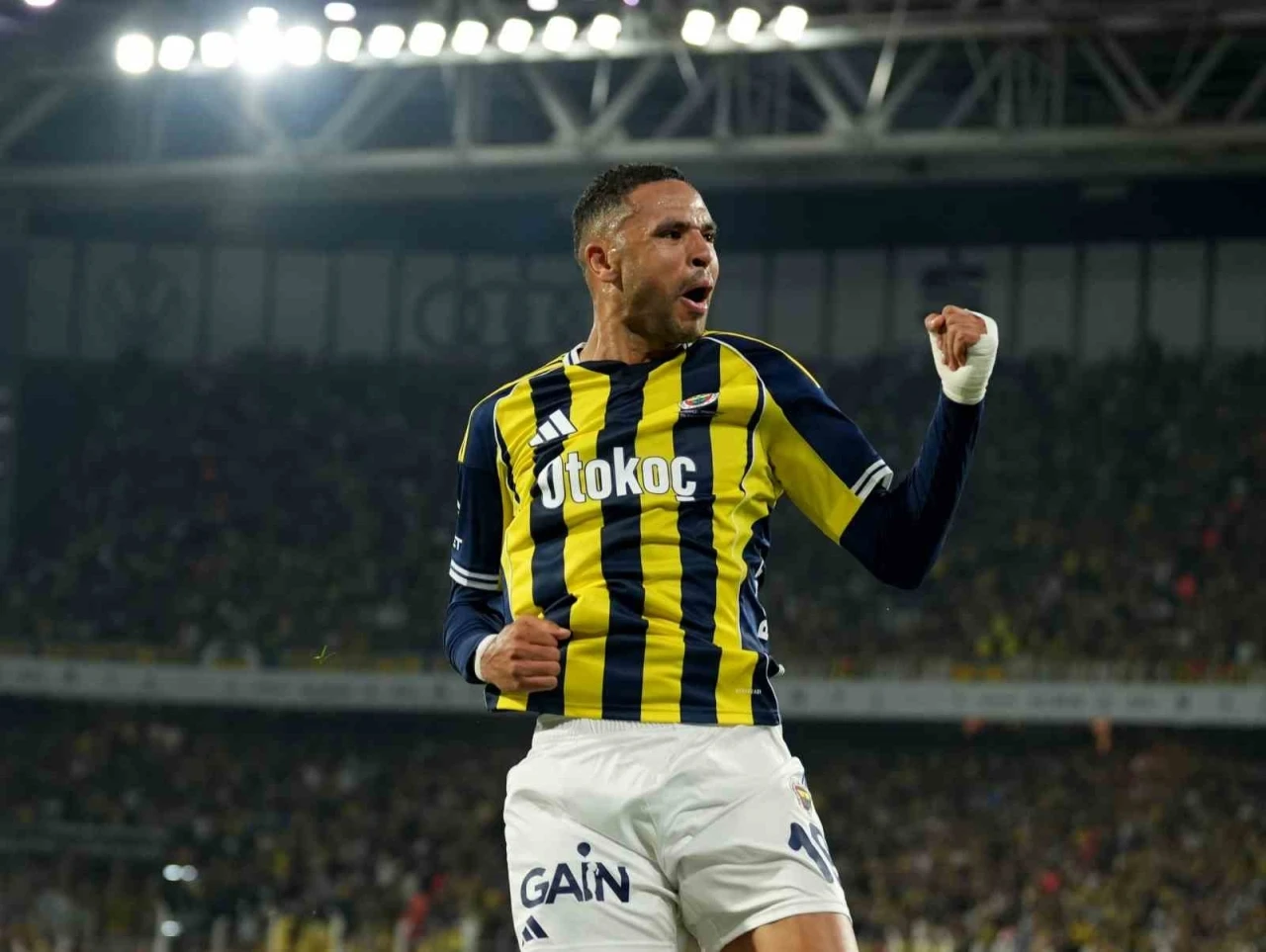 Youssef En-Nesyri&rsquo;nin Fenerbah&ccedil;e kariyeri 1.5 yıl s&uuml;rd&uuml;
