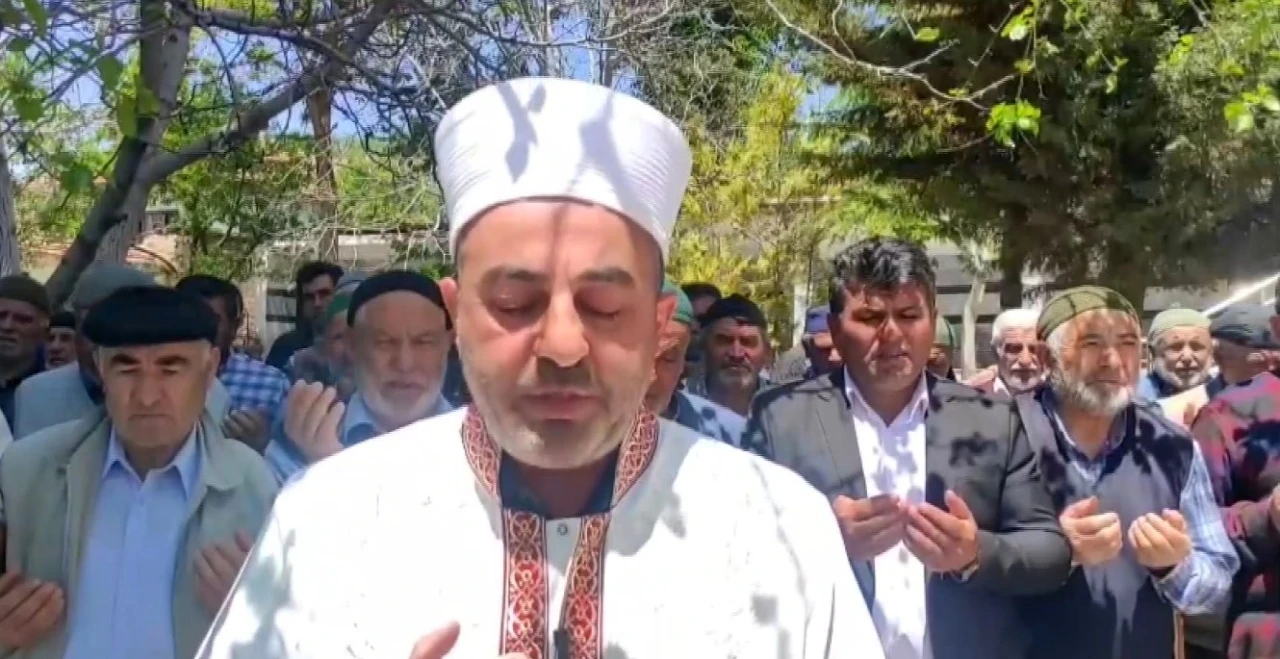 Yozgat’ta bu kez yağmur duasına değil ’Şükür’ duasına çıktılar
