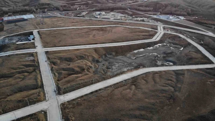 Yozgat’taki dron fabrikasının yerinde yeller esiyor