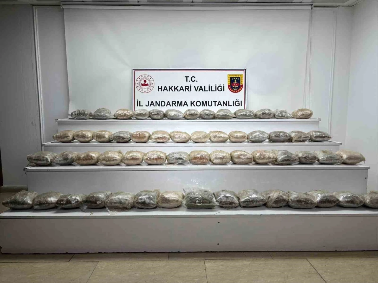 Yüksekova’da 34 kilo kubar esrar ele geçirildi