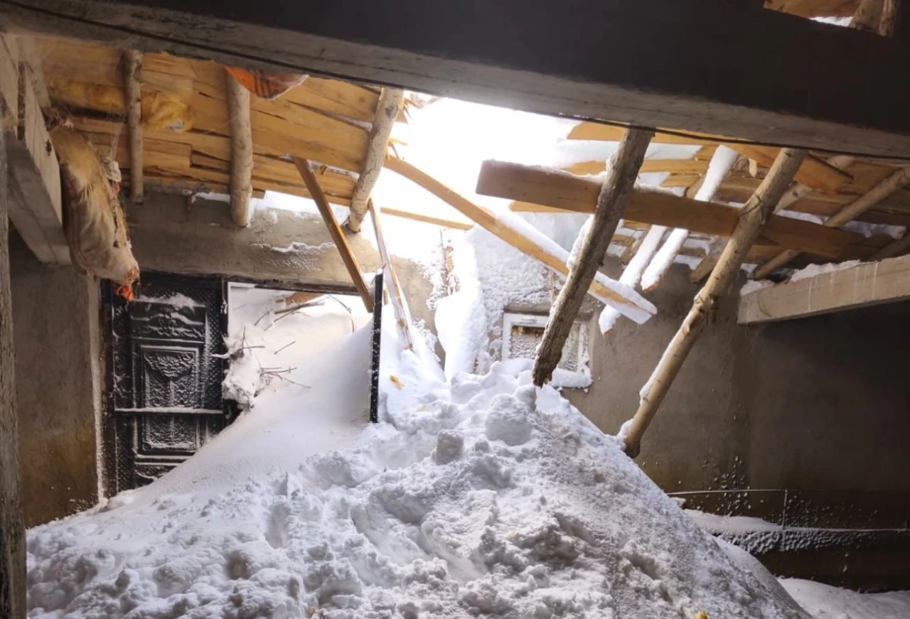 Y&uuml;ksekova&rsquo;da &ccedil;ığ yaraları sarılıyor:
