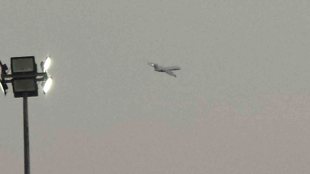 Y&uuml;ksekova&rsquo;da rahatsızlanan gen&ccedil; i&ccedil;in hava ambulansı devreye girdi
