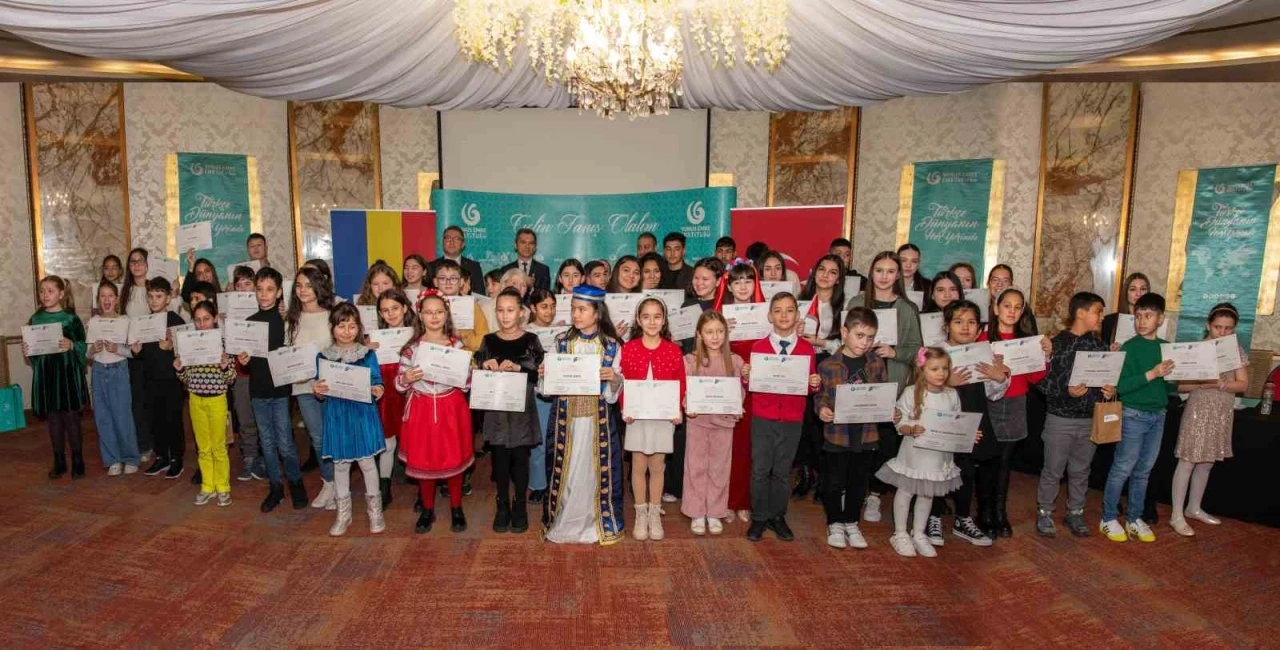Yunus Emre Enstitüsü, Romanya’da 10. Geleneksel Türkçe Şiir Okuma Yarışması’nı düzenledi