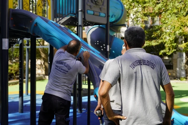 Yunusemre Belediyesi, Tevfikiye&rsquo;de bulunan parkı yeniledi
